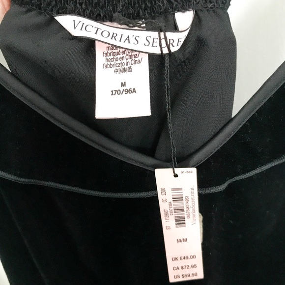 Victoria’s Secret Black Velvet Romper Size M - Picture 4 of 5
